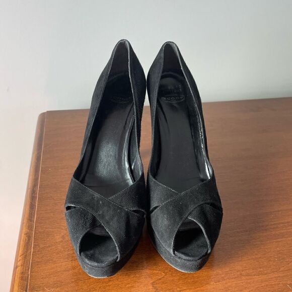 Stuart Weitzman Black Suede Peep-toe Heels - Picture 2 of 8